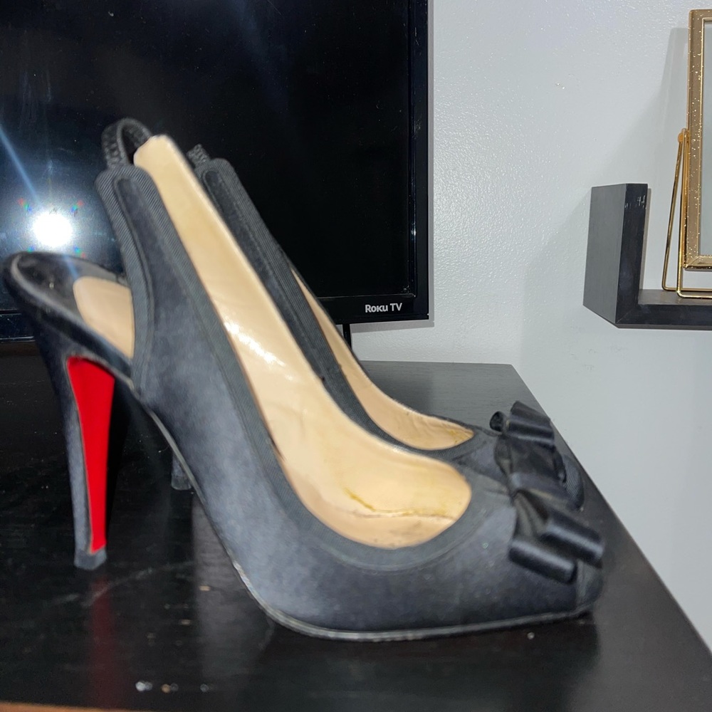 Christian louboutin bow heels